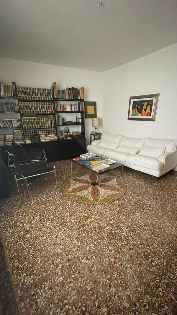 appartamento in vendita a Bologna in zona Centro Storico