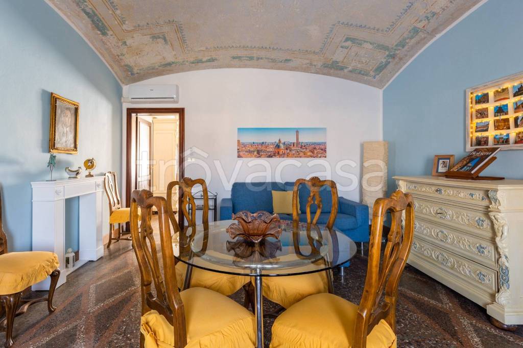 appartamento in vendita a Bologna in zona Colli
