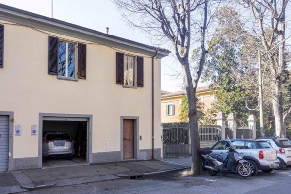 casa indipendente in vendita a Bologna in zona Saragozza