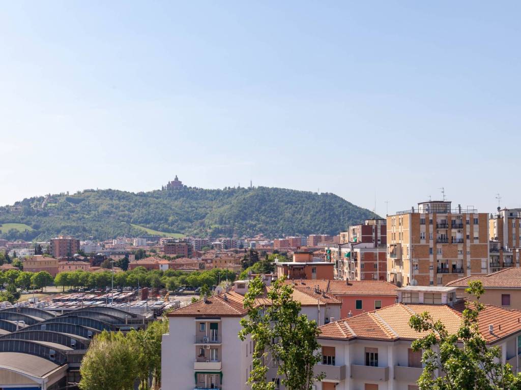 appartamento in vendita a Bologna in zona Santa Viola