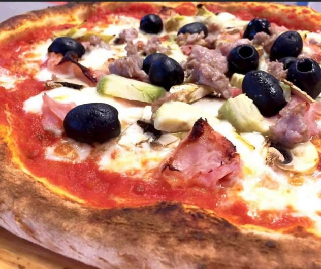 negozio in vendita a Bologna in zona Saragozza