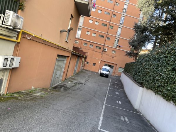 locale di sgombero in vendita a Bologna in zona Murri