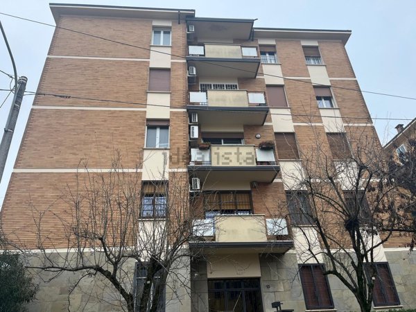 appartamento in vendita a Bologna in zona Andrea Costa