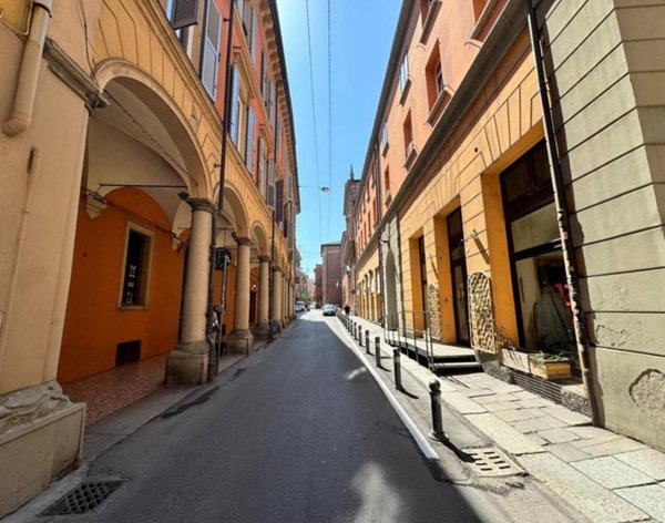 appartamento in vendita a Bologna in zona Centro Storico