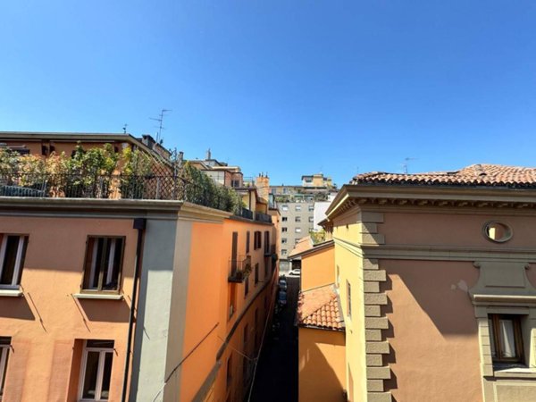 appartamento in vendita a Bologna in zona Centro Storico