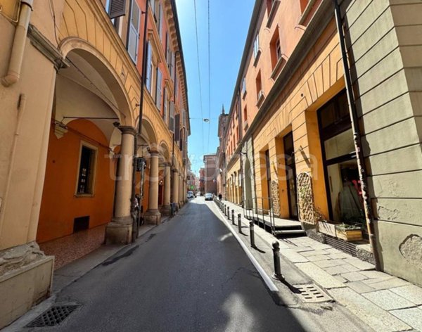 appartamento in vendita a Bologna in zona Centro Storico