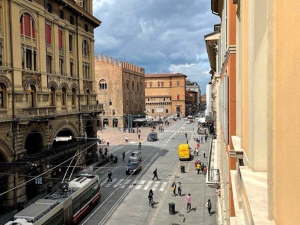 appartamento in vendita a Bologna in zona Centro Storico