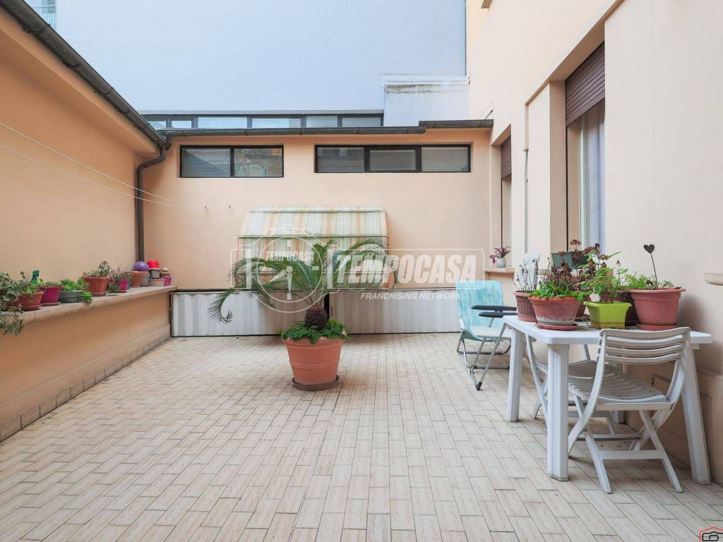 appartamento in vendita a Bologna in zona Saffi