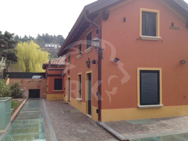 casa indipendente in vendita a Bologna in zona Saragozza