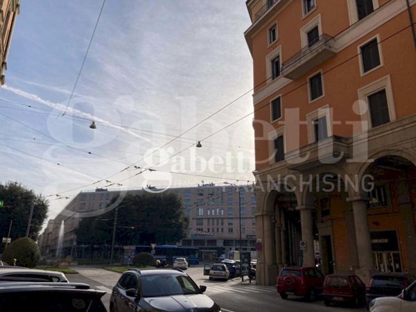 negozio in vendita a Bologna