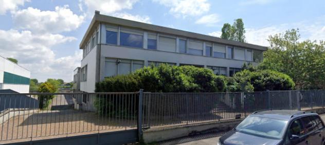 ufficio in vendita a Bologna in zona Corticella