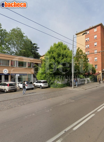 ufficio in vendita a Bologna in zona Savena