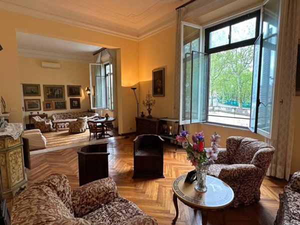 appartamento in vendita a Bologna in zona Centro Storico