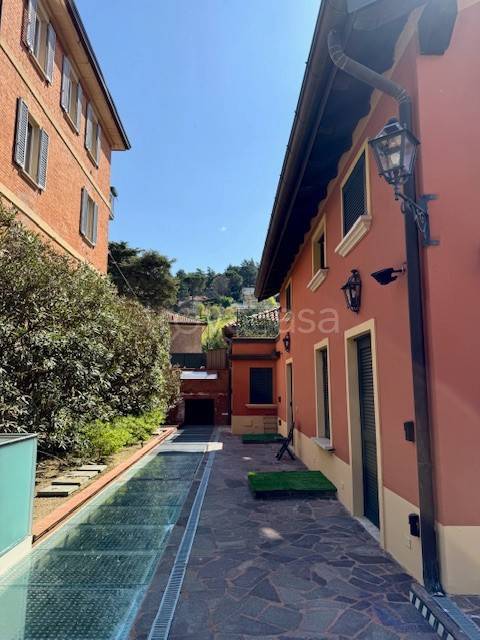 casa indipendente in vendita a Bologna in zona Saragozza
