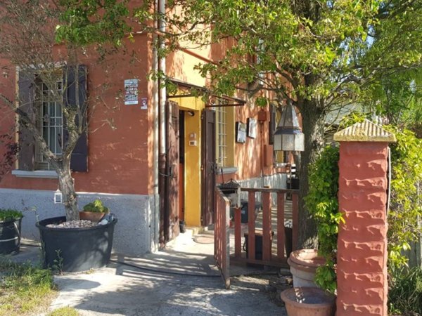 casa indipendente in vendita a Bologna