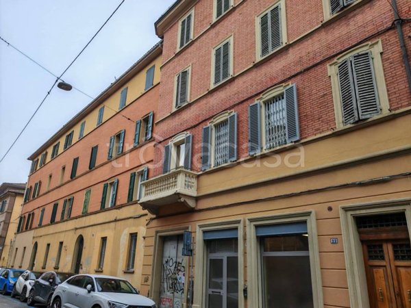 appartamento in vendita a Bologna in zona Andrea Costa
