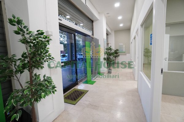 locale commerciale in vendita a Bologna in zona San Donato