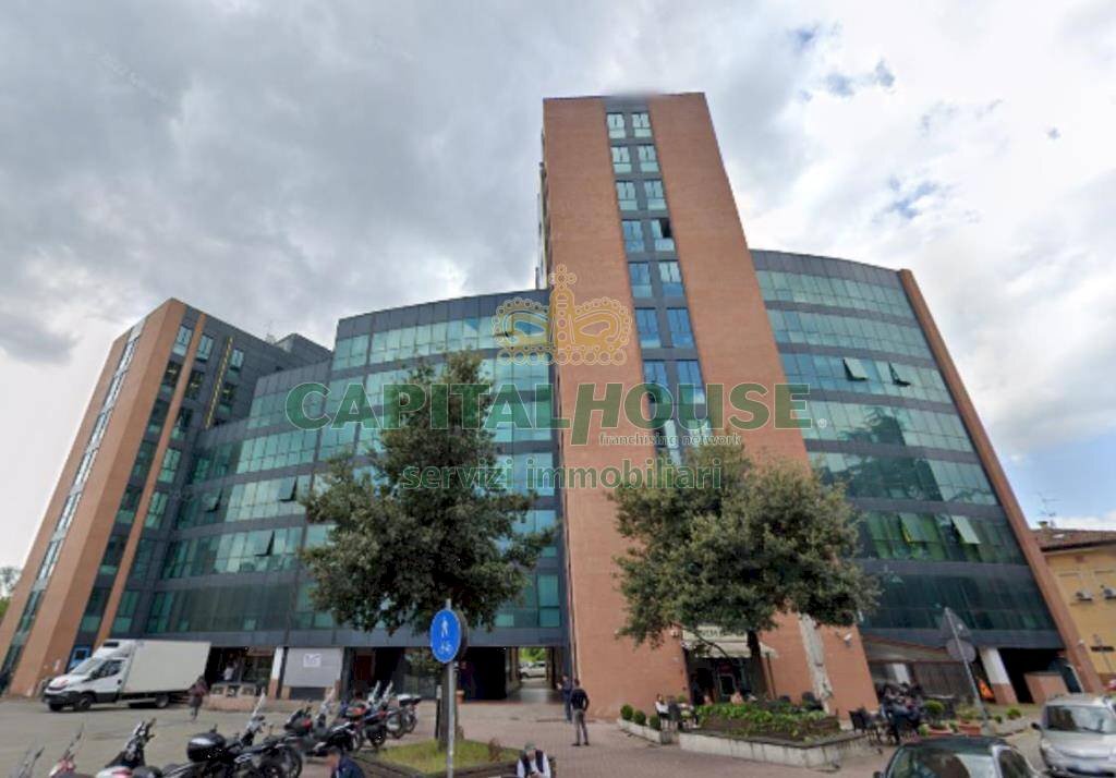 ufficio in vendita a Bologna in zona San Vitale