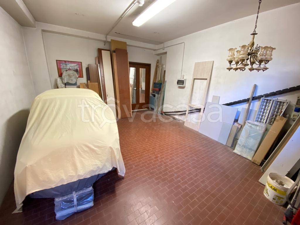 locale di sgombero in vendita a Bologna in zona Borgo Panigale