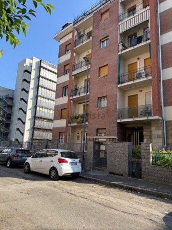 ufficio in vendita a Bologna in zona Fiera