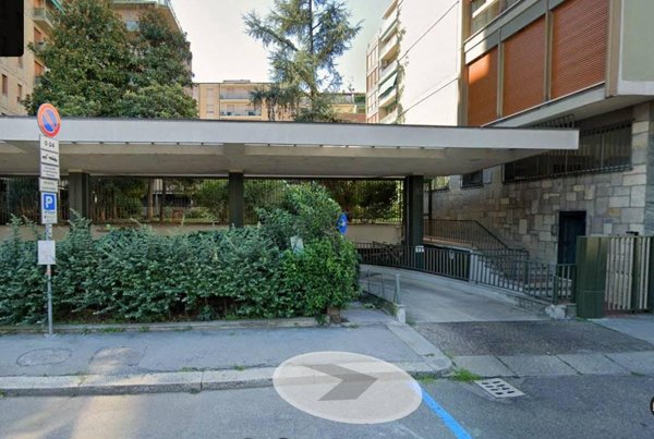 negozio in vendita a Bologna in zona Centro Storico