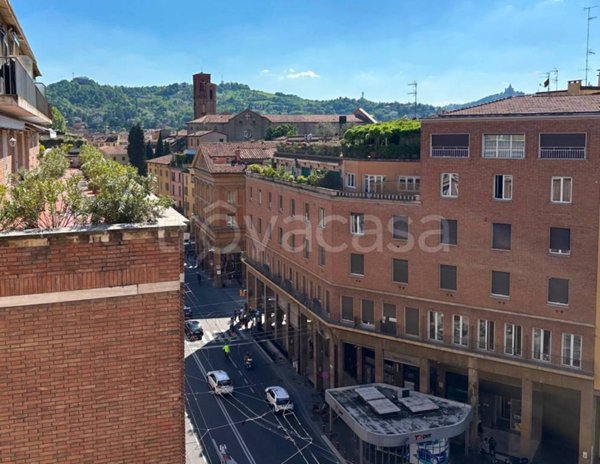 appartamento in vendita a Bologna in zona Centro Storico