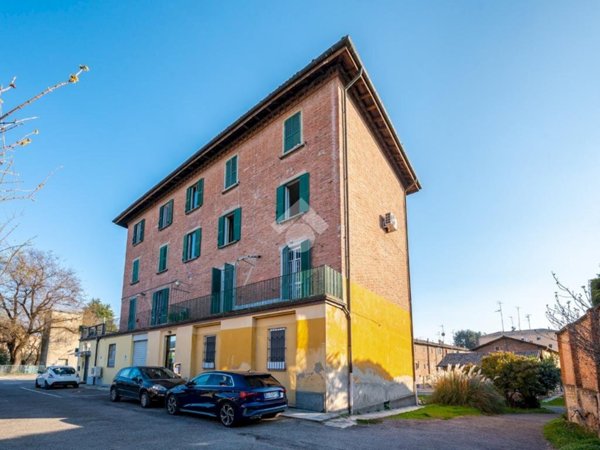 quadrivano in vendita a Bologna in zona Borgo Panigale