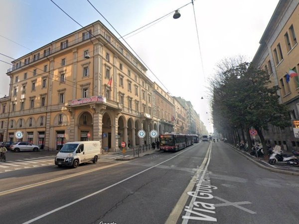 appartamento in vendita a Bologna in zona Quartiere Porto