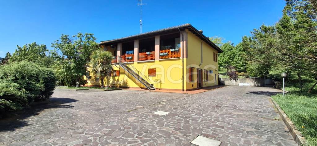 casa indipendente in vendita a Bologna in zona Saragozza