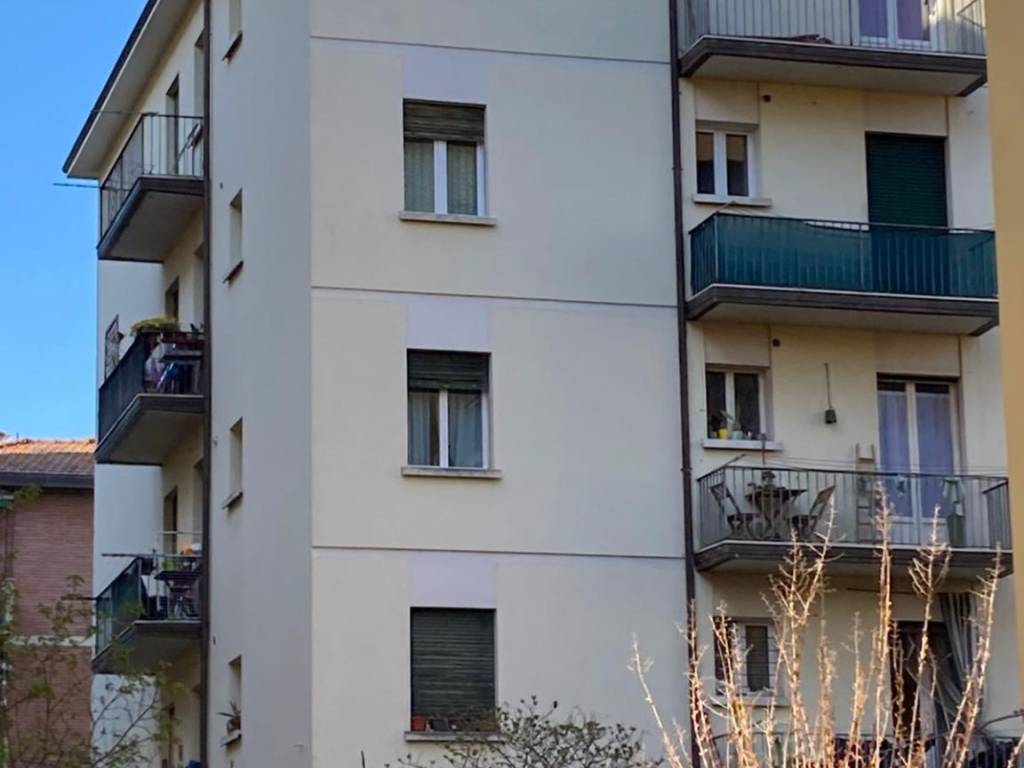intera palazzina in vendita a Bologna in zona Savena