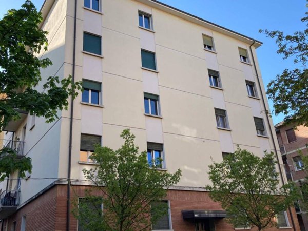 intera palazzina in vendita a Bologna in zona Savena