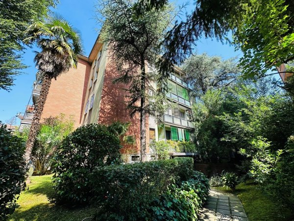 appartamento in vendita a Bologna in zona Saragozza
