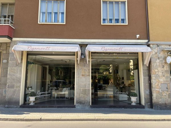 negozio in vendita a Bologna in zona Andrea Costa