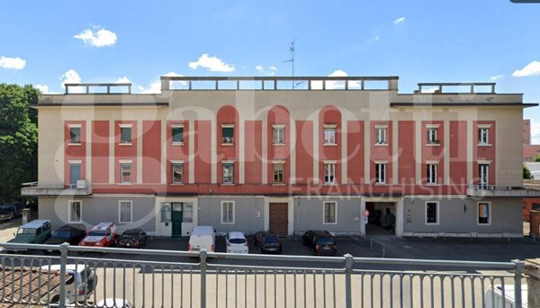 ufficio in vendita a Bologna in zona Santo Stefano