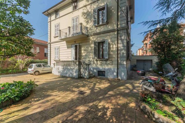 appartamento in vendita a Bologna