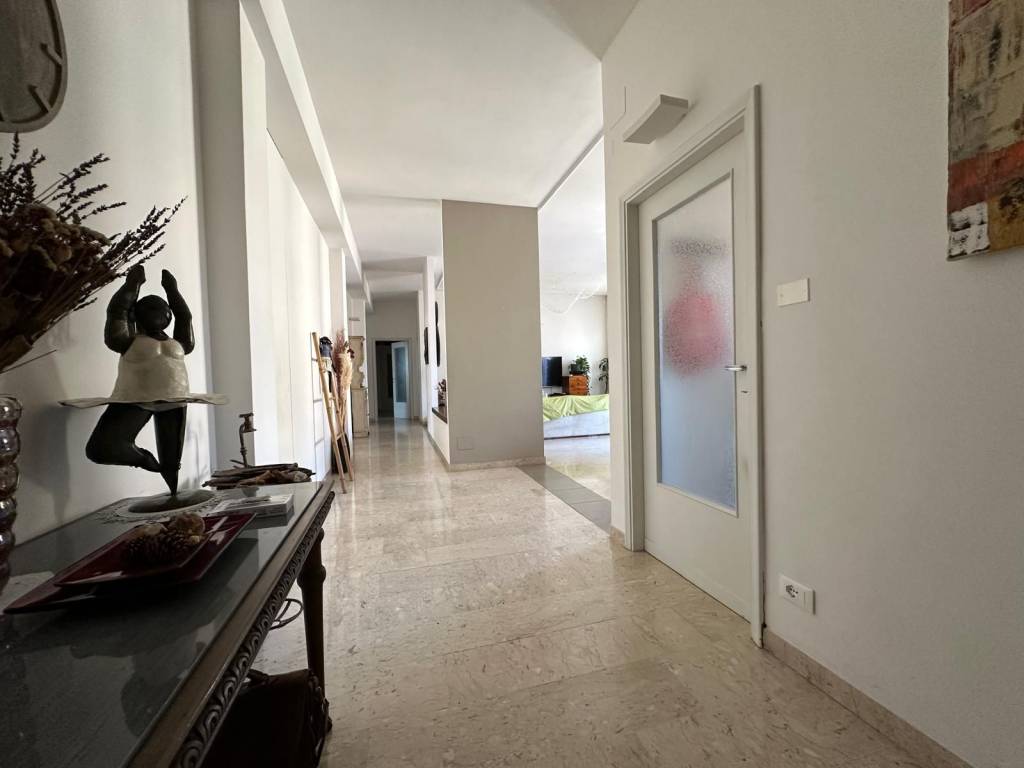 appartamento in vendita a Bologna in zona Reno