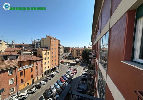 appartamento in vendita a Bologna in zona Reno