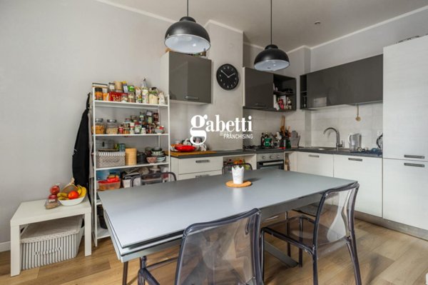appartamento in vendita a Bologna in zona Santo Stefano