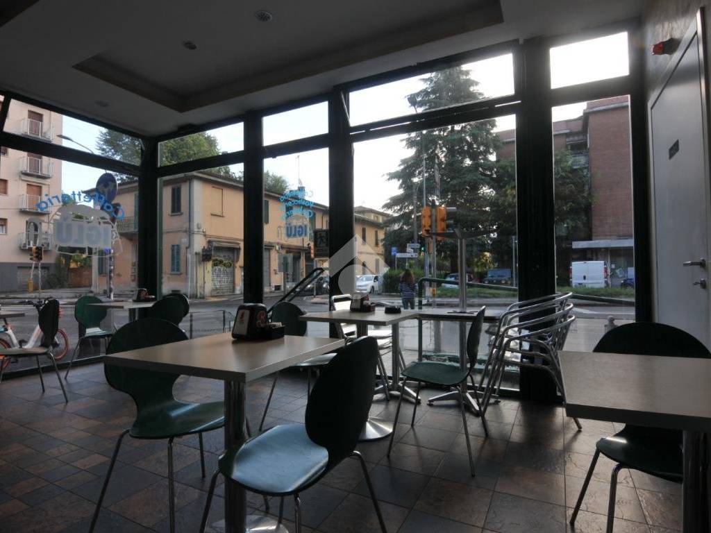 negozio in vendita a Bologna in zona Bolognina