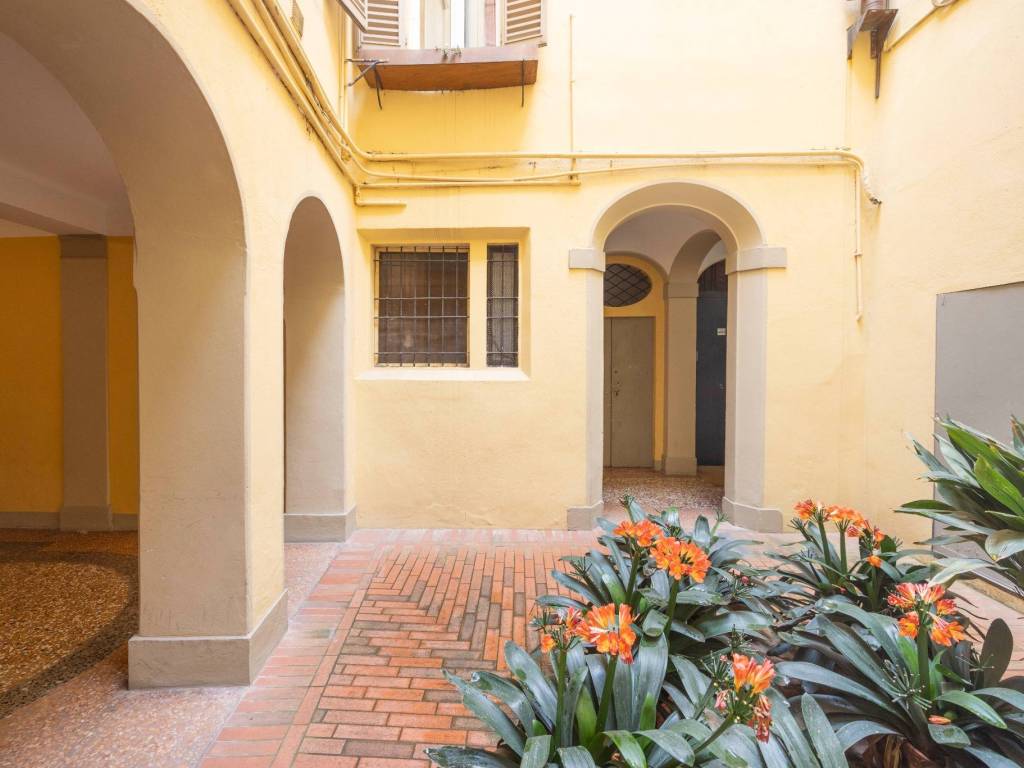 appartamento in vendita a Bologna in zona Santo Stefano