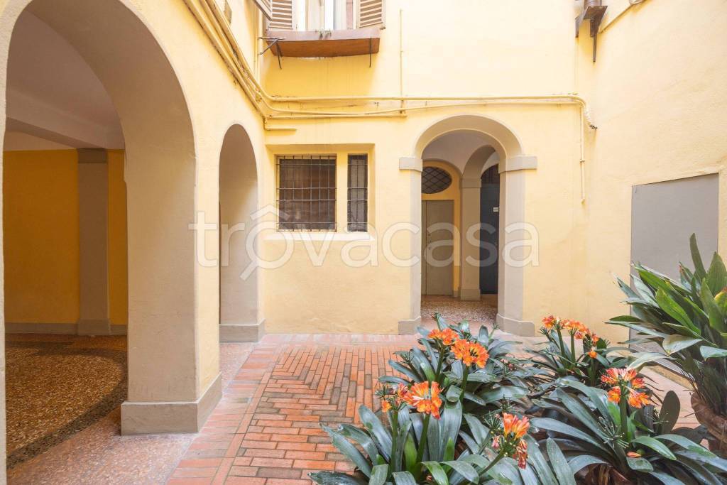 appartamento in vendita a Bologna in zona Santo Stefano