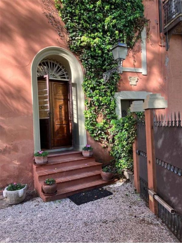 casa indipendente in vendita a Bologna in zona Santo Stefano