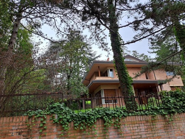 casa indipendente in vendita a Bologna in zona Centro Storico