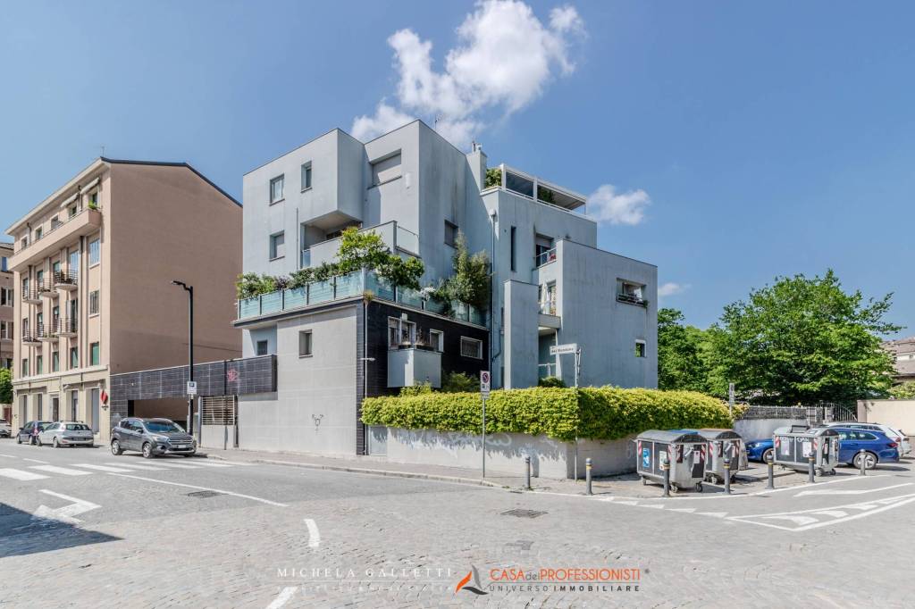 appartamento in vendita a Bologna in zona Quartiere Porto