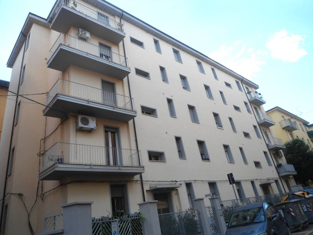 appartamento in vendita a Bologna in zona Saragozza