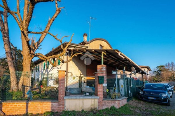 appartamento in vendita a Bologna in zona Aeroporto