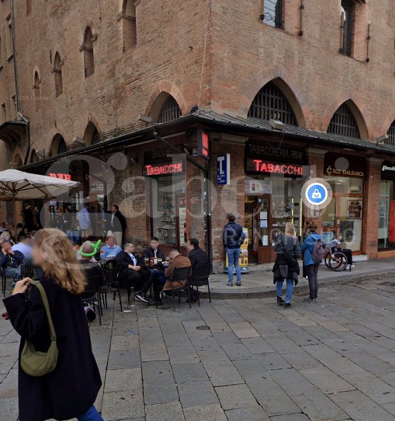 negozio in vendita a Bologna in zona Centro Storico