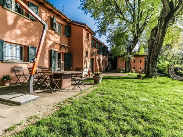 casa indipendente in vendita a Bologna in zona Colli