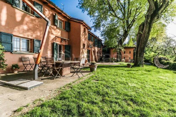 casa indipendente in vendita a Bologna in zona Colli