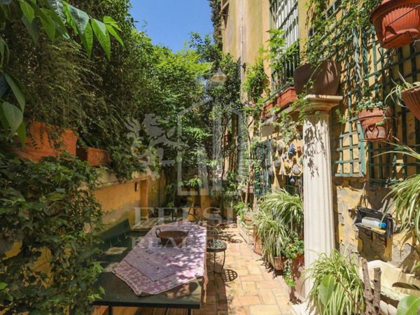 appartamento in vendita a Bologna in zona Santo Stefano